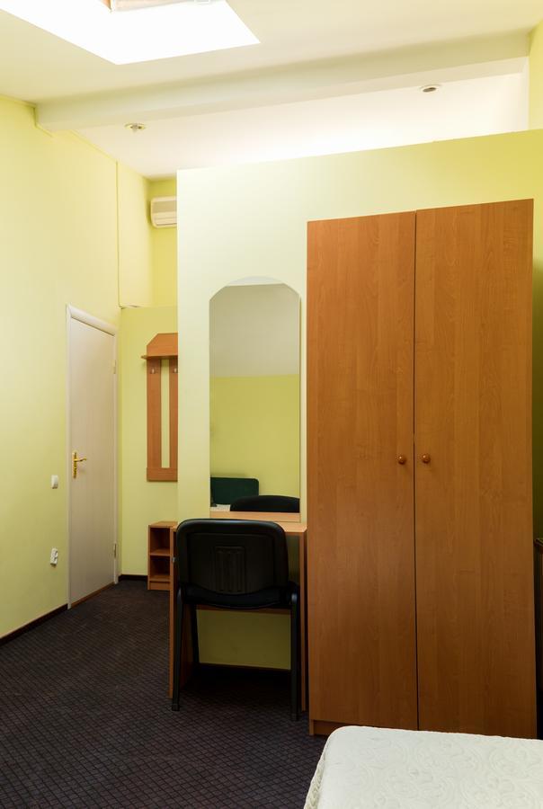 Hotel 18 Lviv Kültér fotó