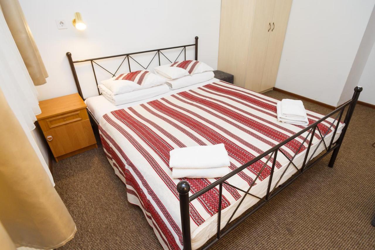 Hotel 18 Lviv Kültér fotó